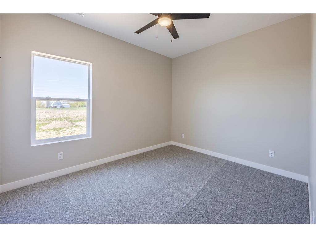 2429 County Line Avenue East Farmington WI 54017 7066380 image12