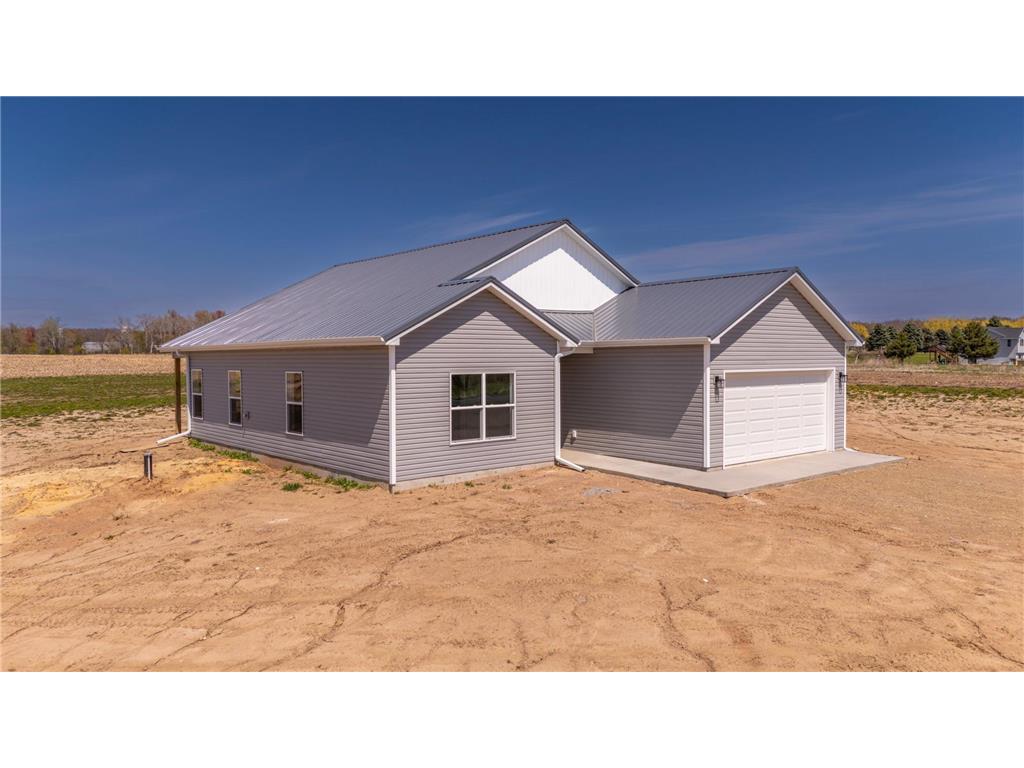2429 County Line Avenue East Farmington WI 54017 7066380 image2