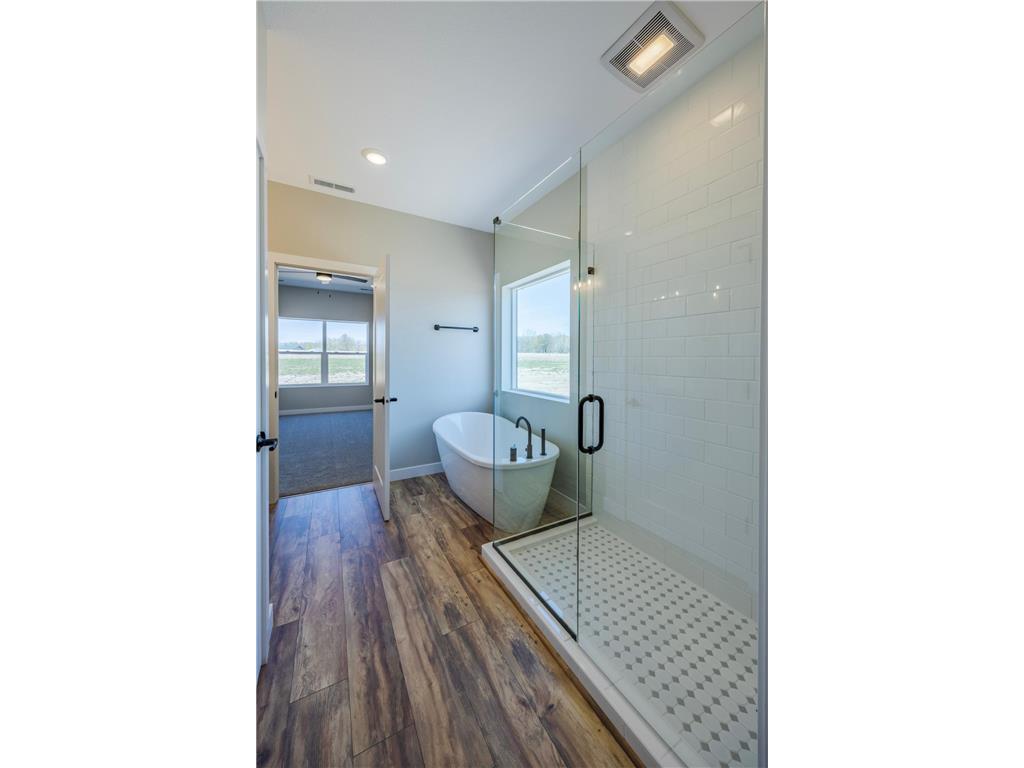 2429 County Line Avenue East Farmington WI 54017 7066380 image24