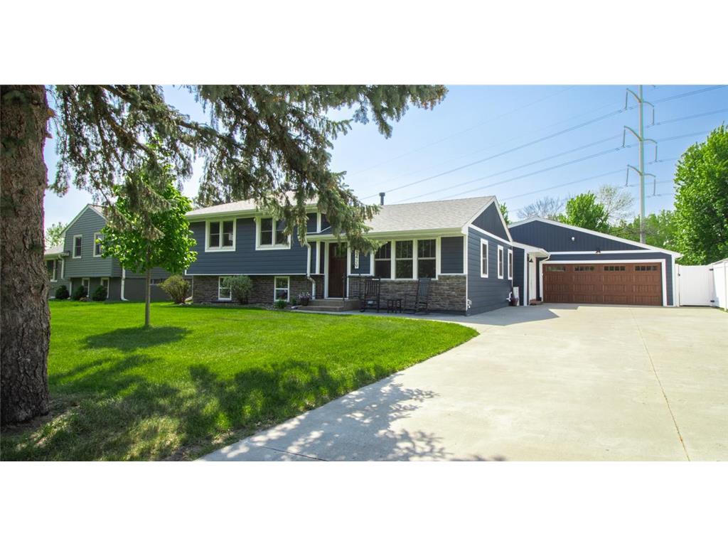 2429 Gregory Drive New Brighton MN 55112 6533255 image1