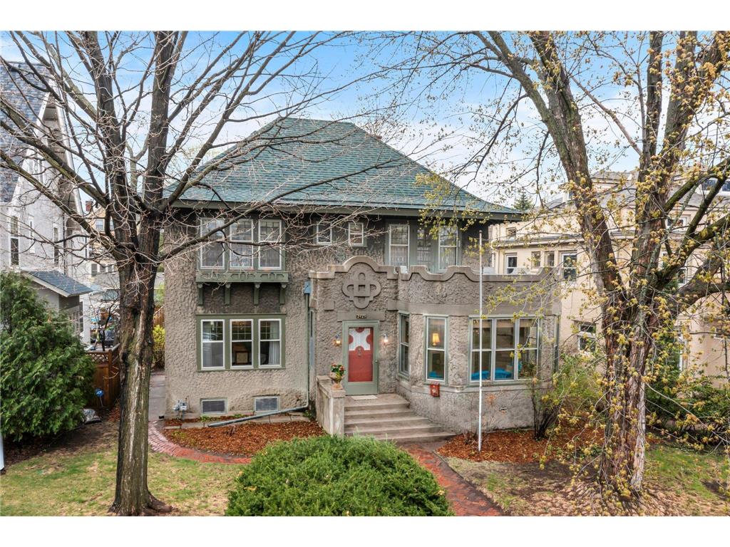 2429 Irving Avenue S Minneapolis MN 55405 6686267 image1