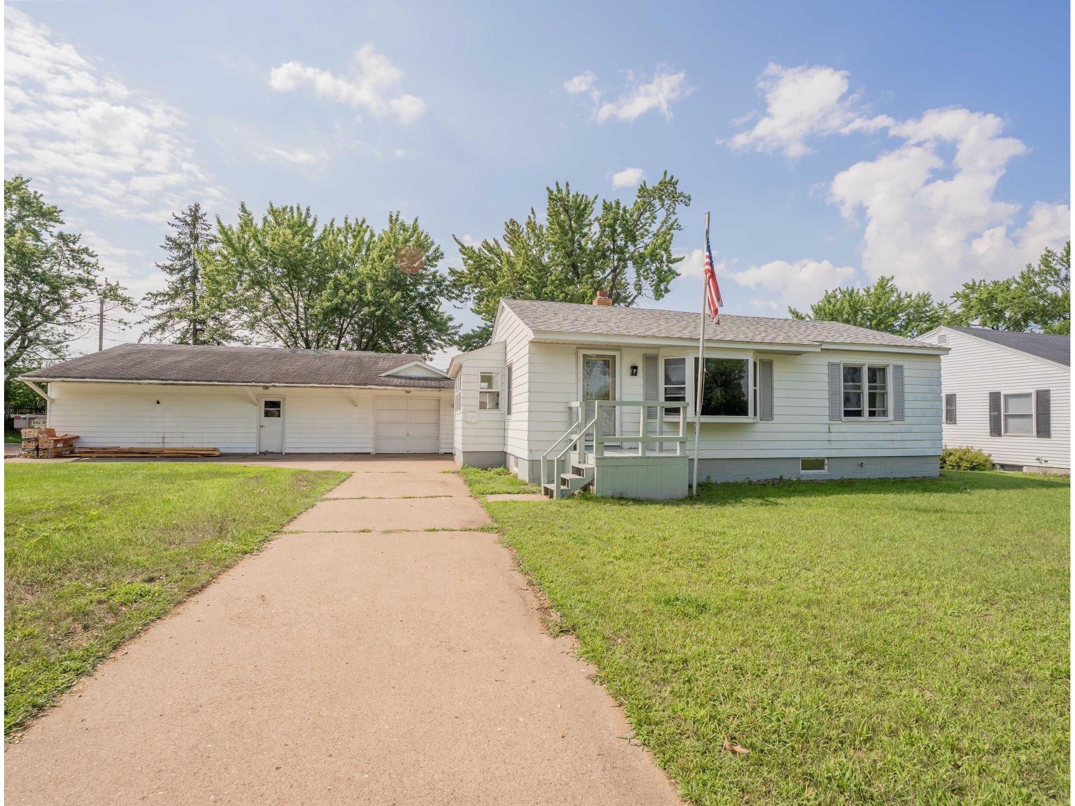 2429 Marquette Street, Eau Claire, WI, 54703 MLS 7133870 Edina Realty