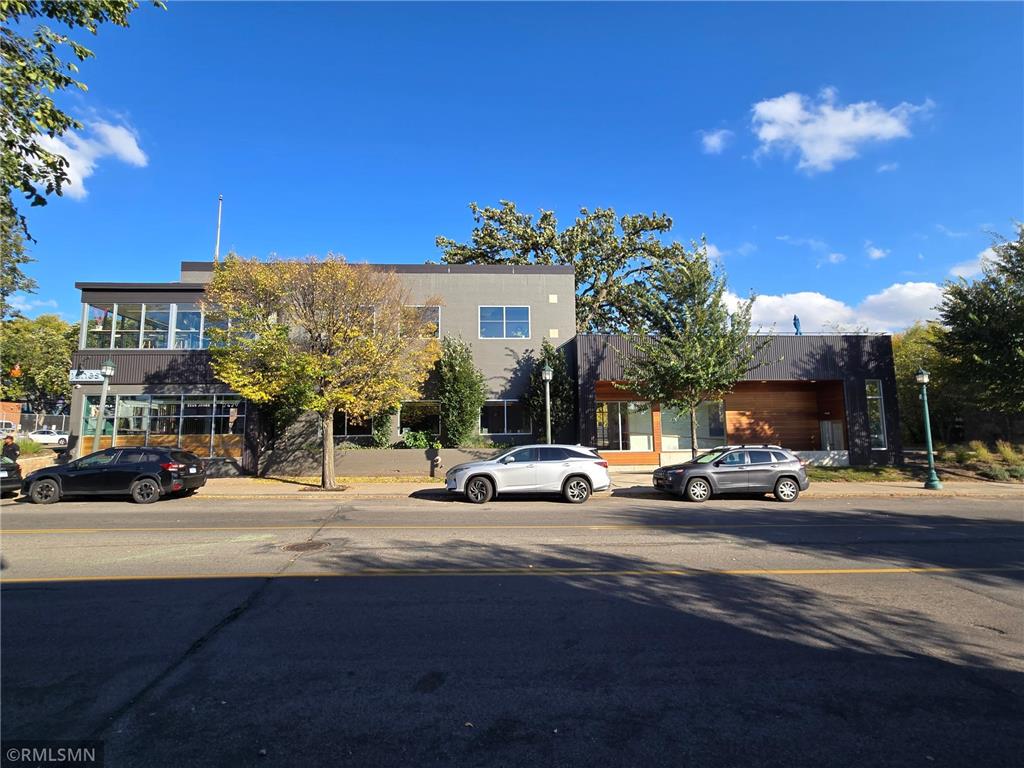2429 Nicollet Avenue S Minneapolis MN 55404 6808070 image1