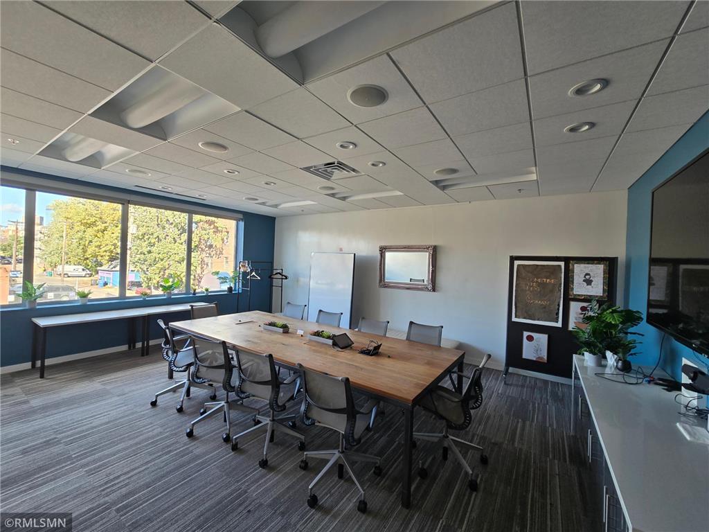 2429 Nicollet Avenue S Minneapolis MN 55404 6808070 image11