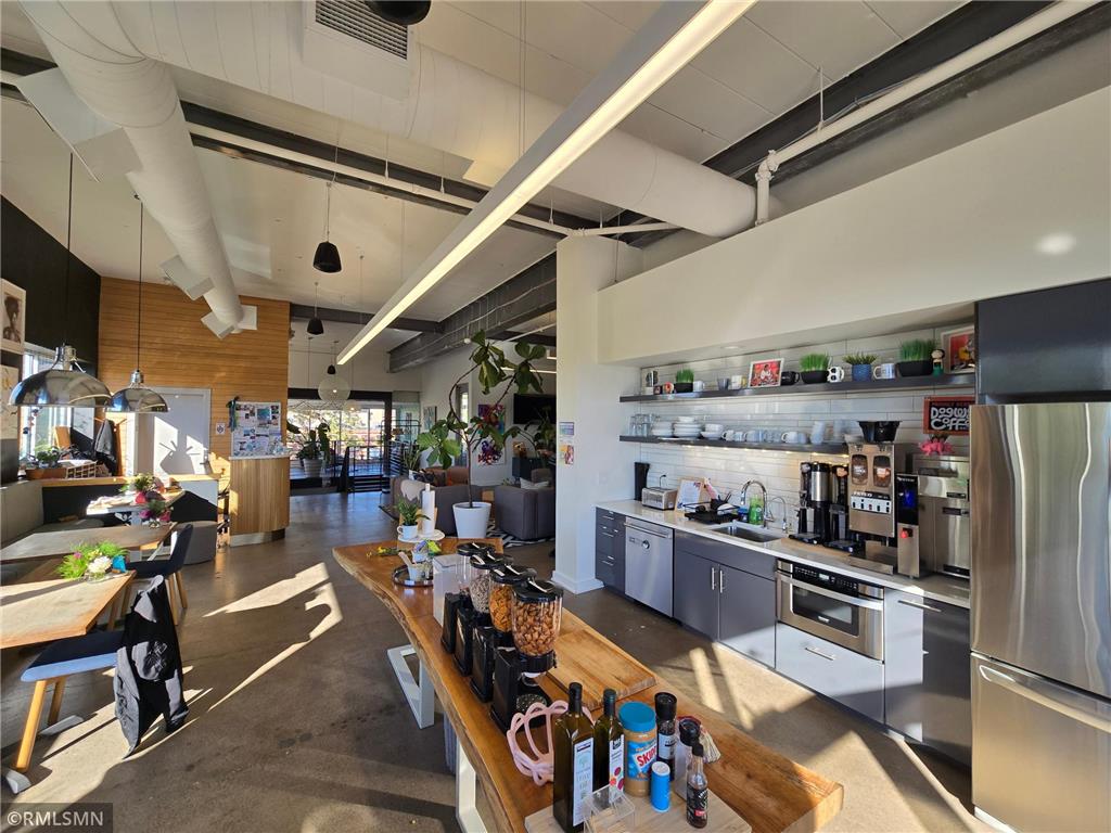 2429 Nicollet Avenue S Minneapolis MN 55404 6808070 image14