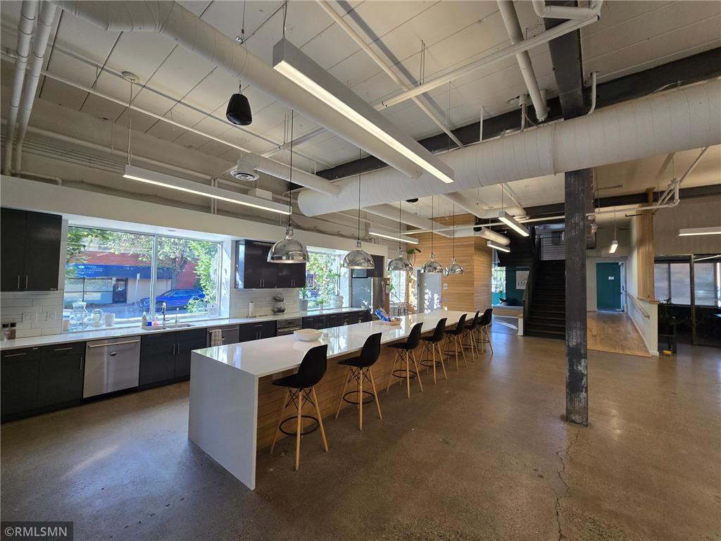 2429 Nicollet Avenue S Minneapolis MN 55404 6808070 image2