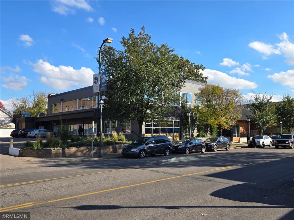 2429 Nicollet Avenue S Minneapolis MN 55404 6808070 image26