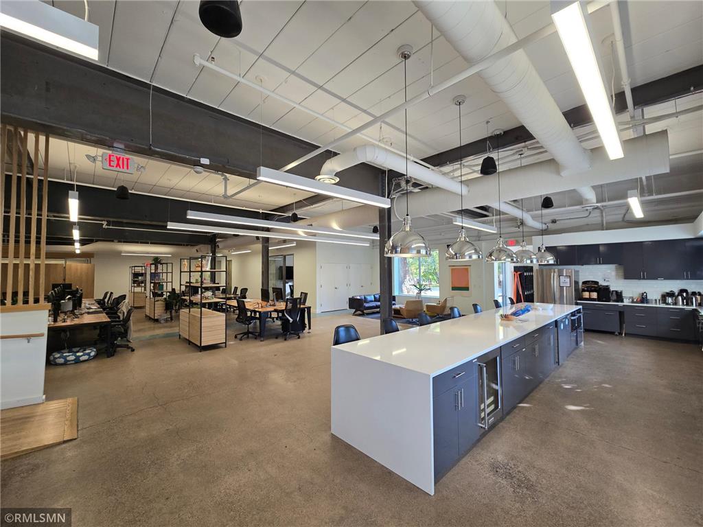 2429 Nicollet Avenue S Minneapolis MN 55404 6808070 image3