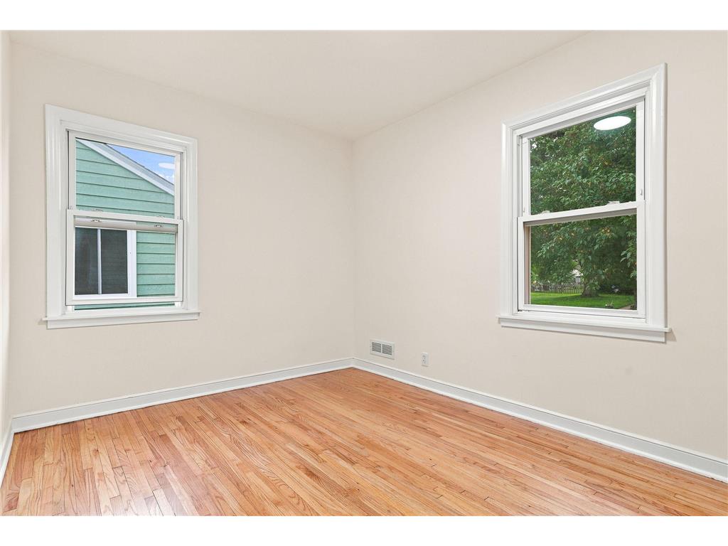 243 13th Avenue N South Saint Paul MN 55075 7106461 image5