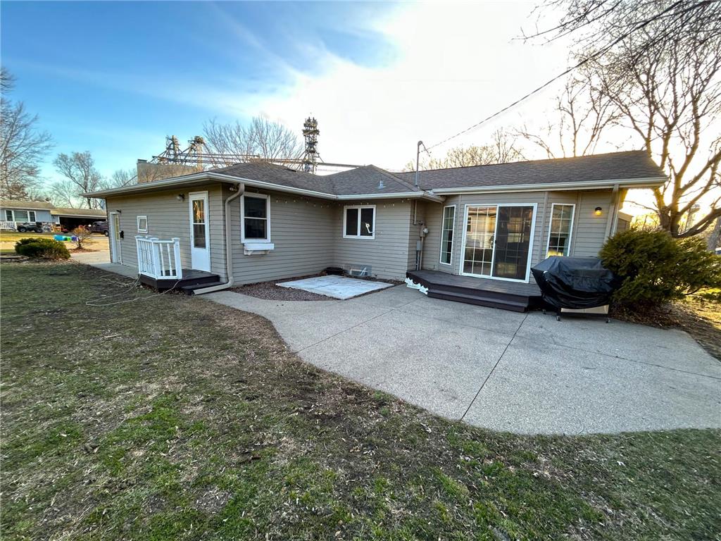 243 E Dahlstrom Avenue Appleton MN 56208 6514260 image1