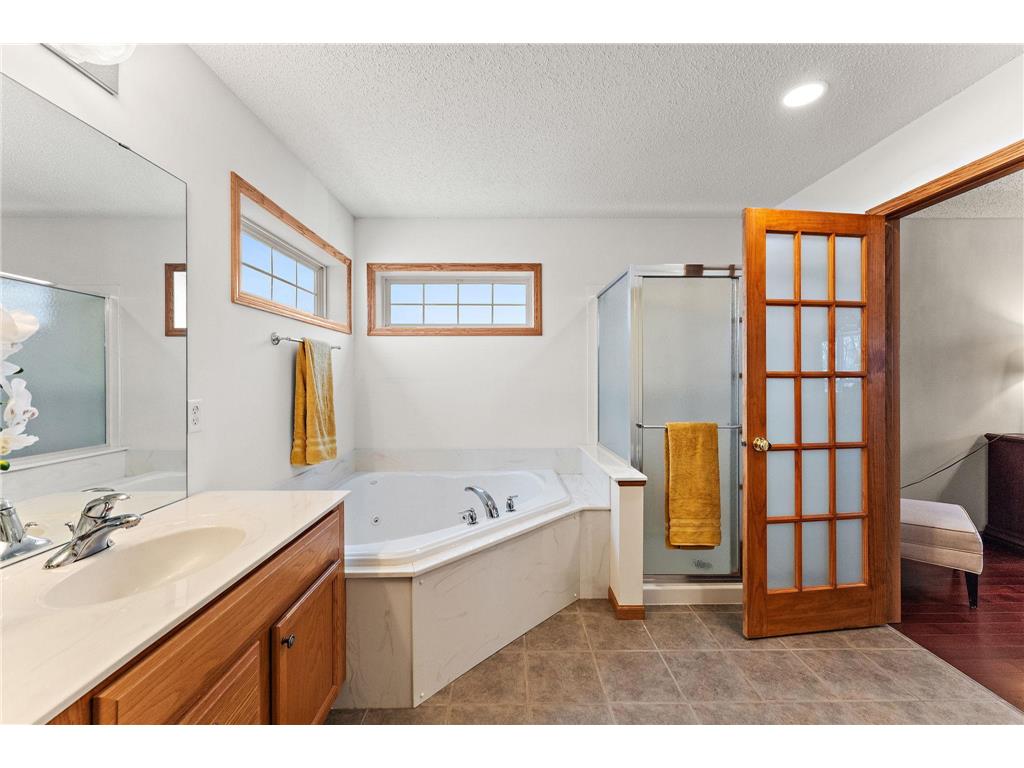 2430 Golf Drive Woodbury MN 55129 6803919 image24