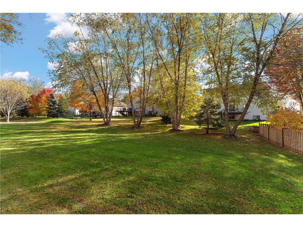 2430 Golf Drive Woodbury MN 55129 6803919 image5