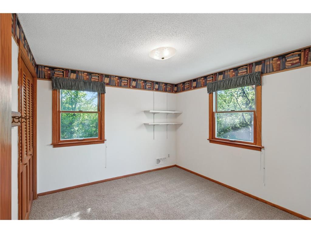 2431 Francis Street South Saint Paul MN 55075 7074198 image16