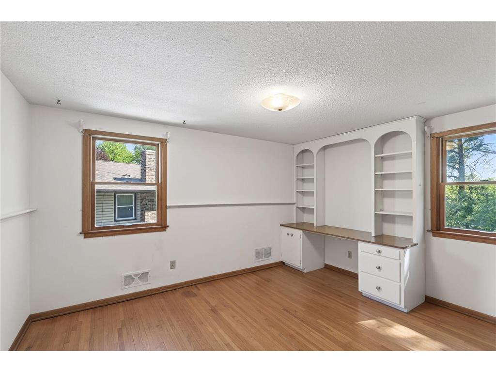 2431 Francis Street South Saint Paul MN 55075 7074198 image18