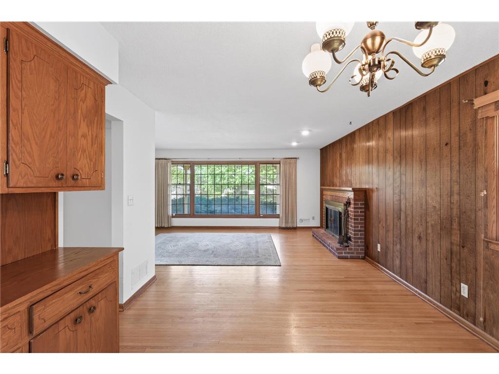 2431 Francis Street South Saint Paul MN 55075 7074198 image8