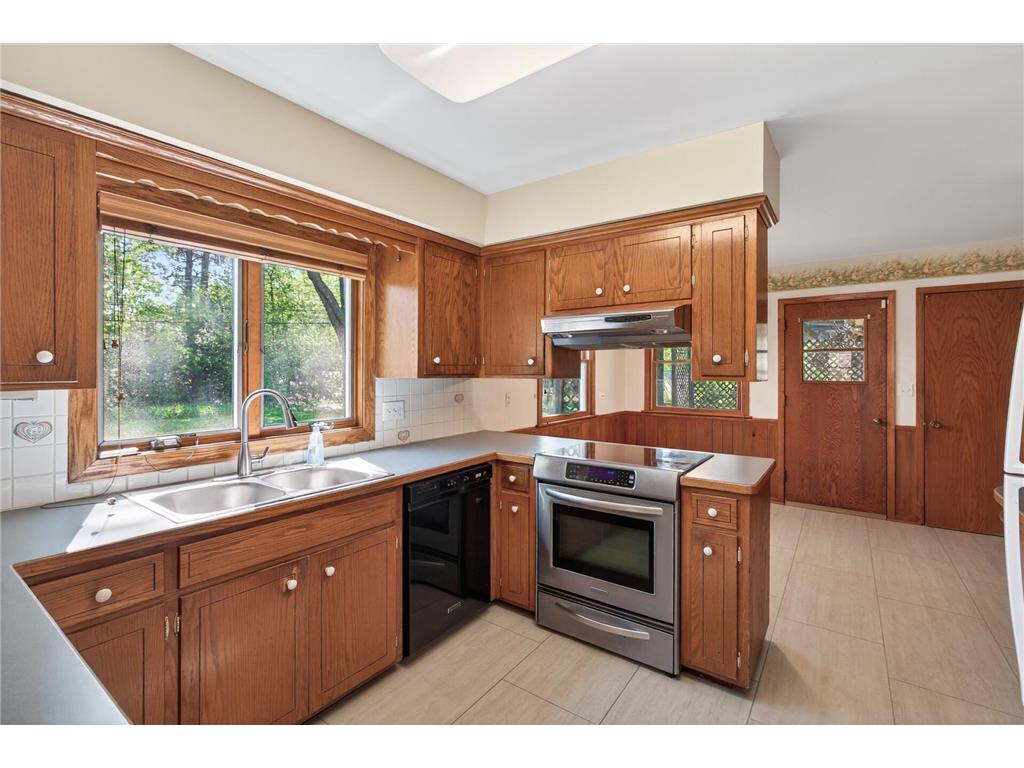 2431 Francis Street South Saint Paul MN 55075 7074198 image9