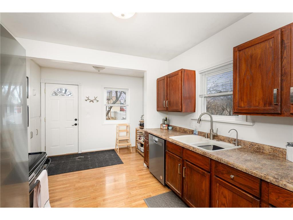 2431 Hammond Avenue Superior WI 54880 7062609 image15