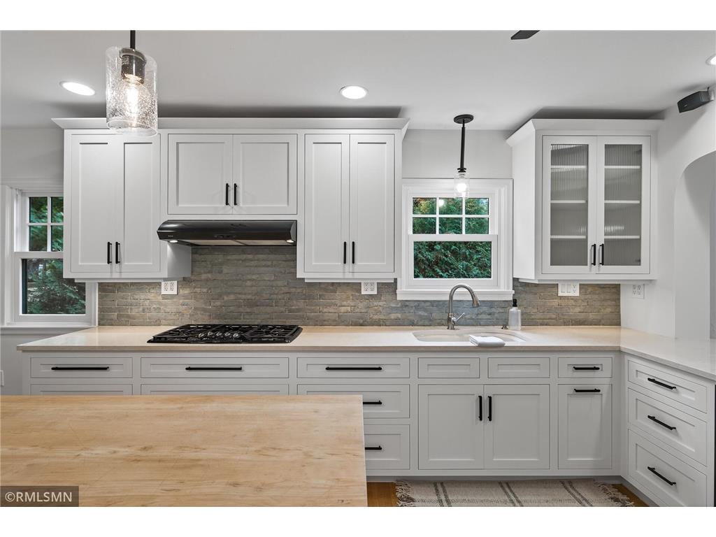 2431 S Shore Boulevard White Bear Lake MN 55110 - White Bear 6808615 image12