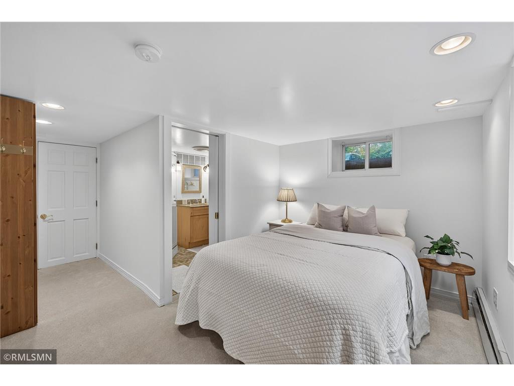 2431 S Shore Boulevard White Bear Lake MN 55110 - White Bear 6808615 image41