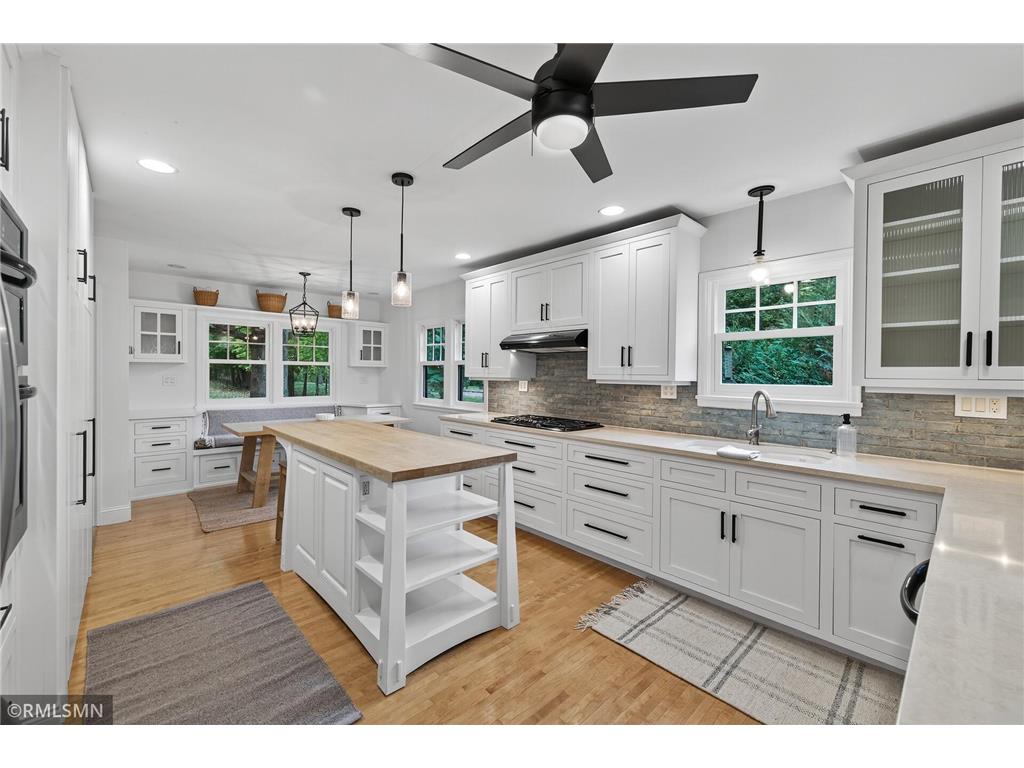 2431 S Shore Boulevard White Bear Lake MN 55110 - White Bear 6808615 image8