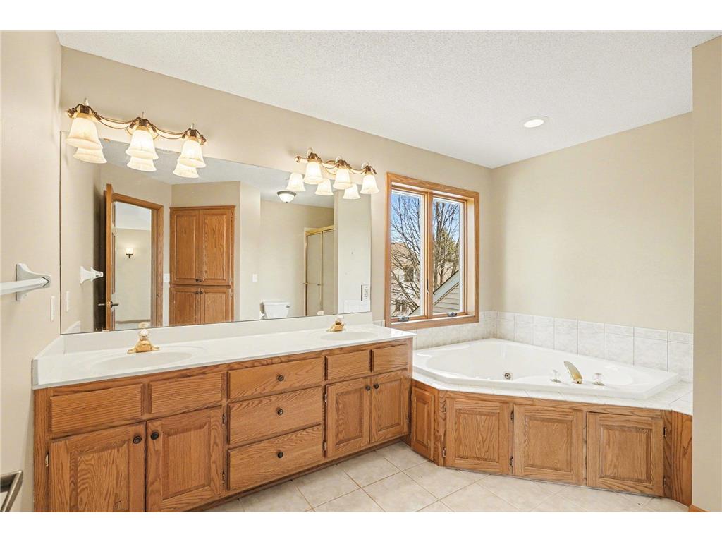 2431 Tevlin Court E Maplewood MN 55119 7043301 image17
