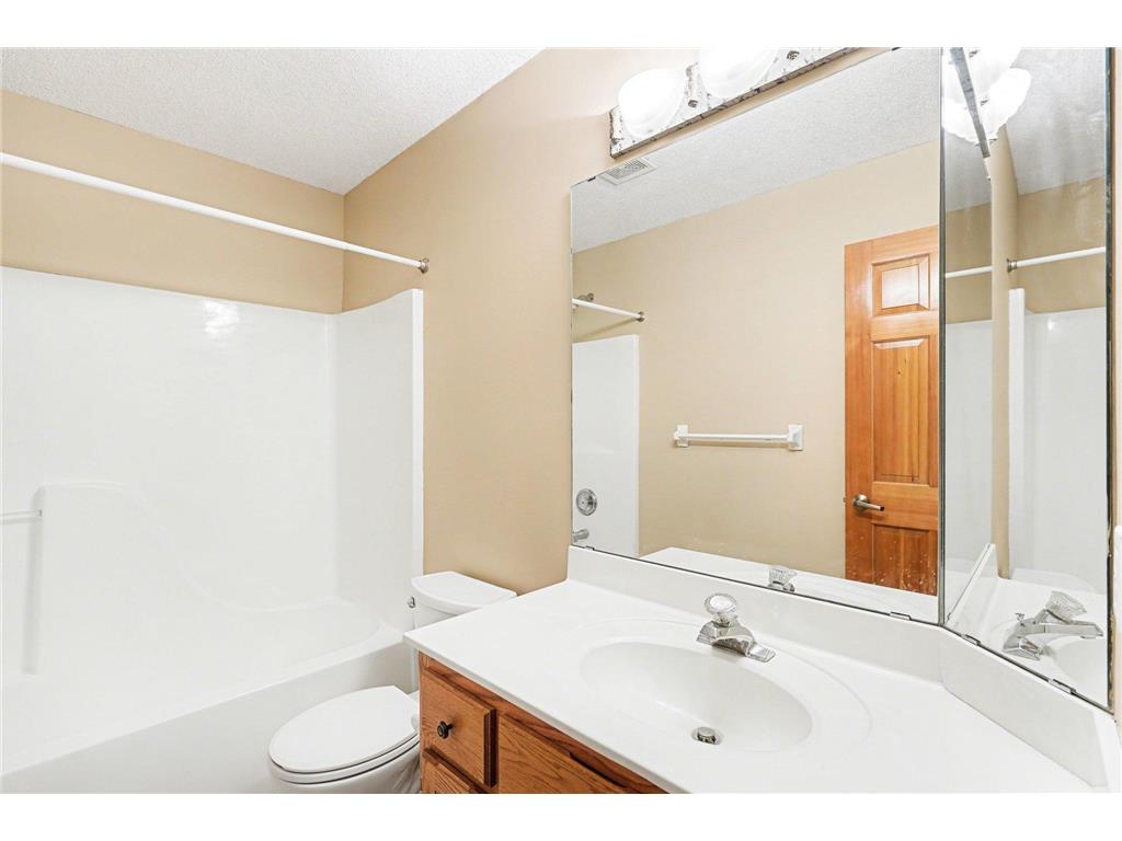 2431 Tevlin Court E Maplewood MN 55119 7043301 image20