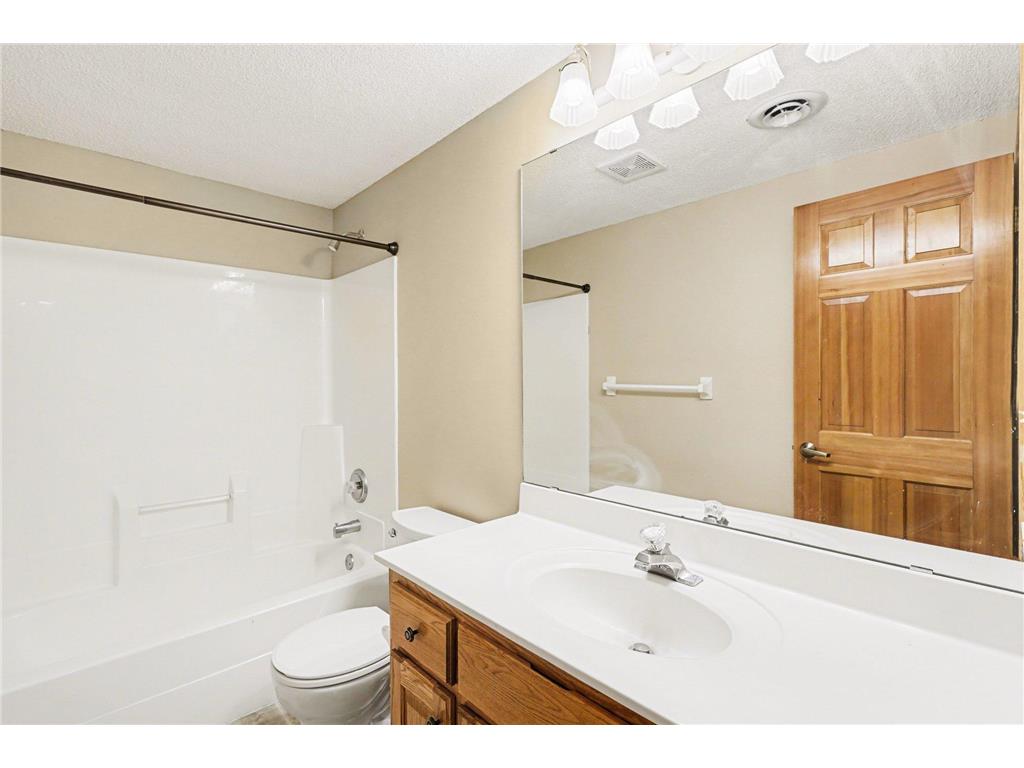 2431 Tevlin Court E Maplewood MN 55119 7043301 image21