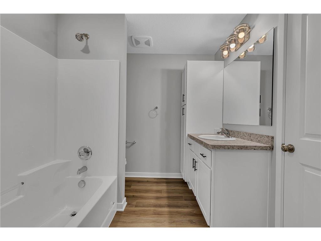 24317 19th Avenue Saint Augusta MN 56301 7030560 image16