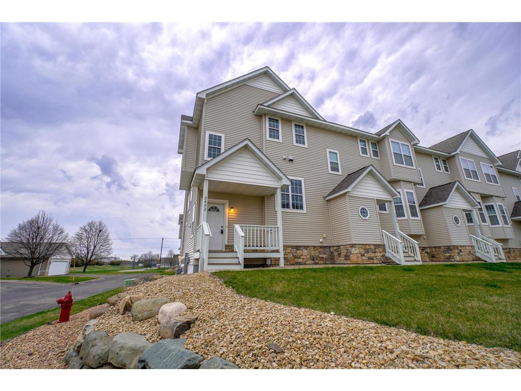 2432 Foxglove Circle Hudson WI 54016 6519448 image1