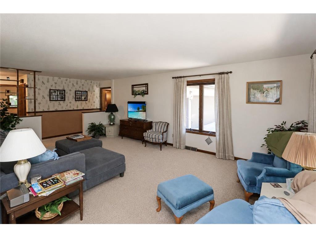 24321 Koenig Drive Saint Augusta MN 56301 7111069 image9