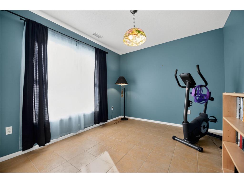 2433 Columbus Court Minneapolis MN 55404 7014390 image22