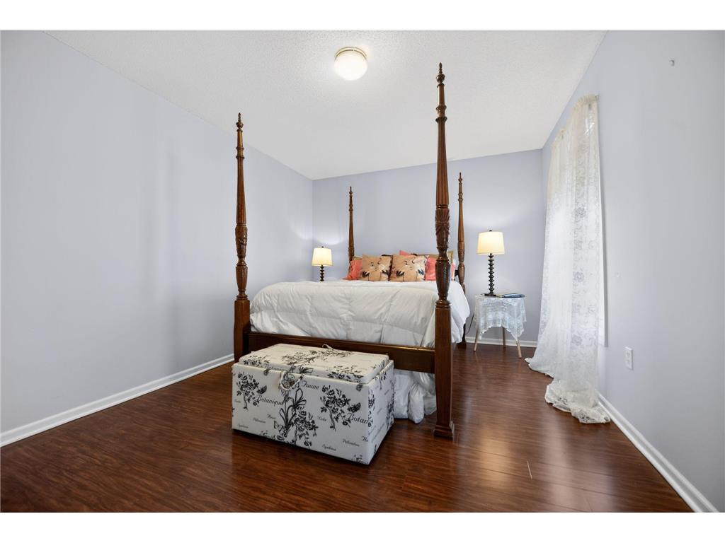 2433 Columbus Court Minneapolis MN 55404 7014390 image23