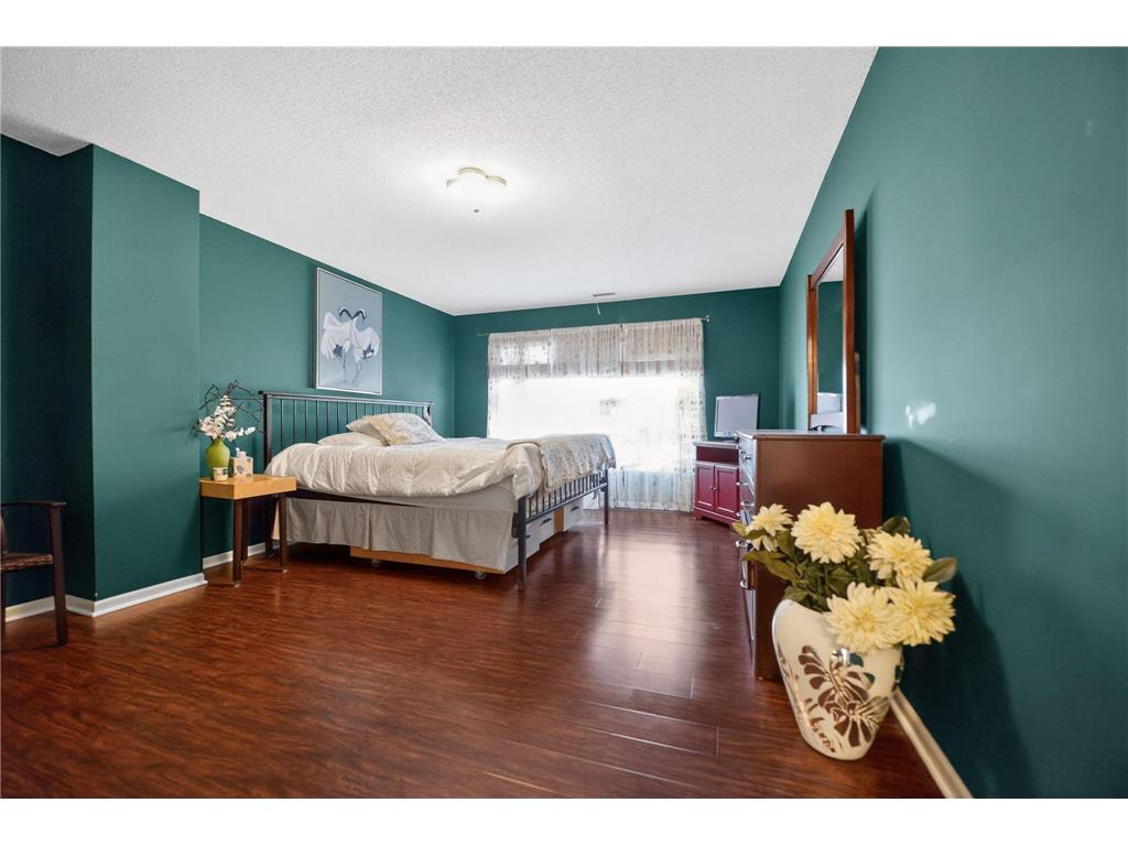 2433 Columbus Court Minneapolis MN 55404 7014390 image26