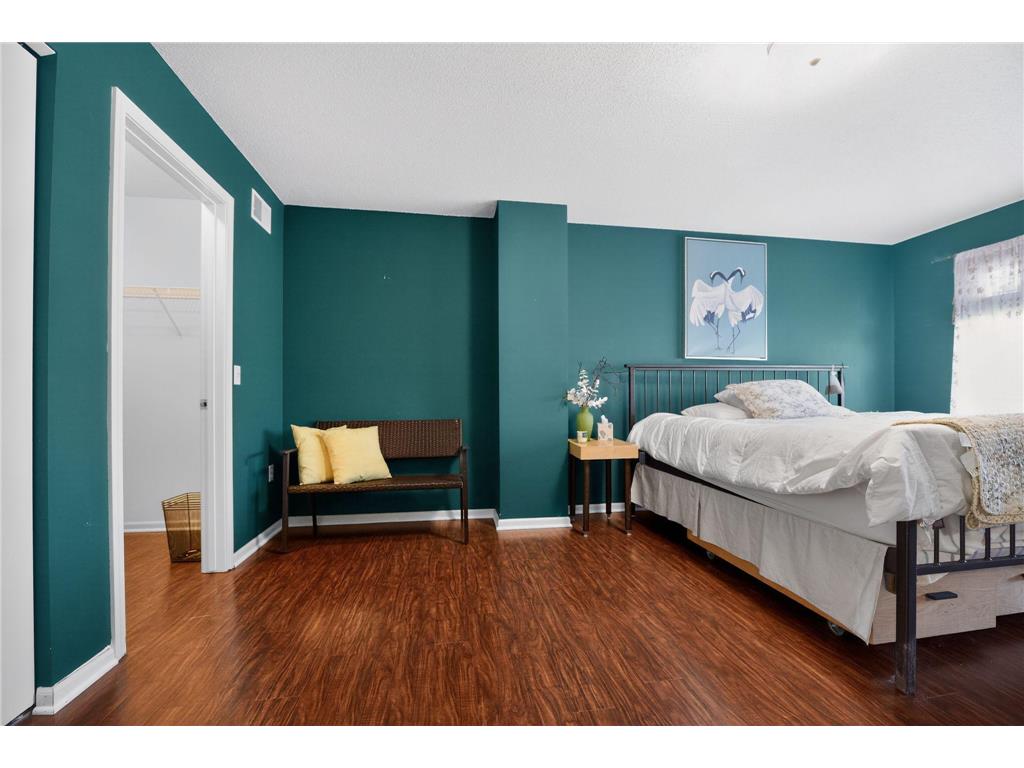 2433 Columbus Court Minneapolis MN 55404 7014390 image28