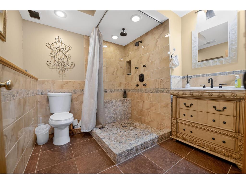 2433 Columbus Court Minneapolis MN 55404 7014390 image31