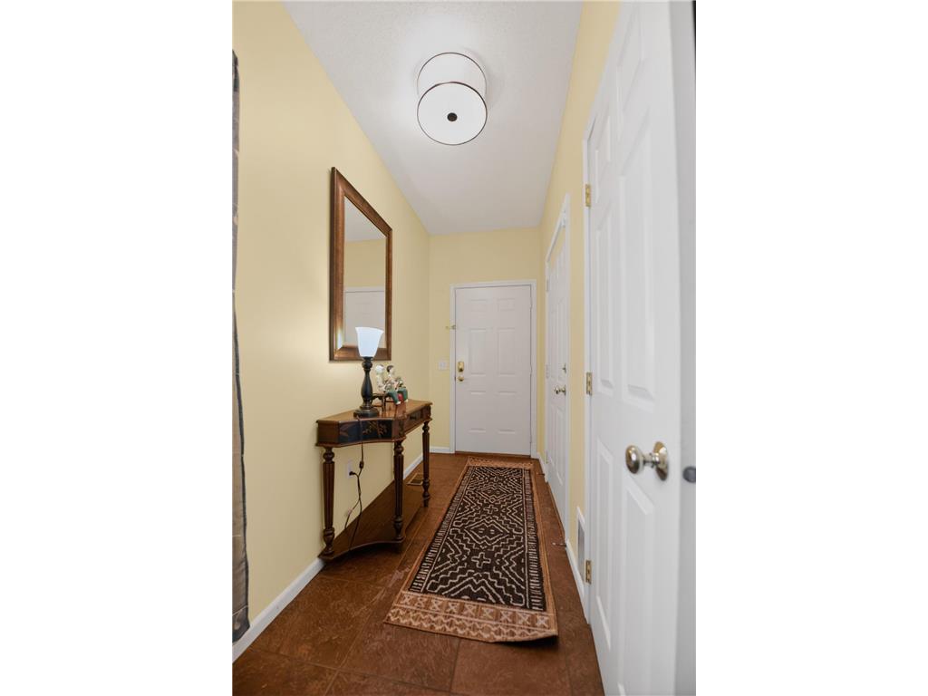 2433 Columbus Court Minneapolis MN 55404 7014390 image6