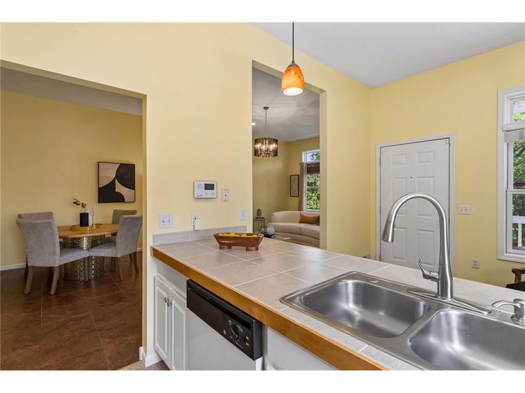 2433 Columbus Court Minneapolis MN 55404 7093393 image11