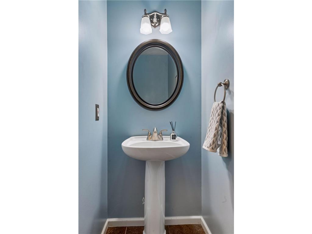 2433 Columbus Court Minneapolis MN 55404 7093393 image16