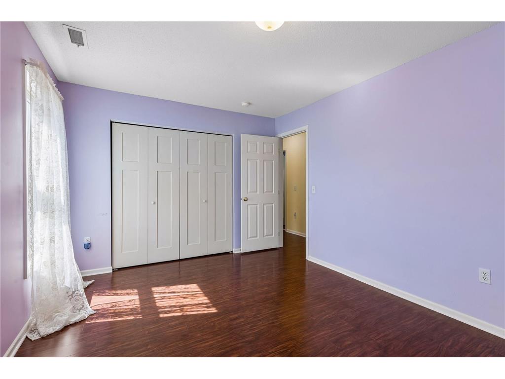 2433 Columbus Court Minneapolis MN 55404 7093393 image23