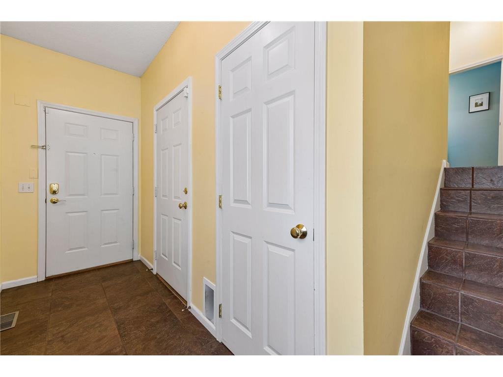 2433 Columbus Court Minneapolis MN 55404 7093393 image3
