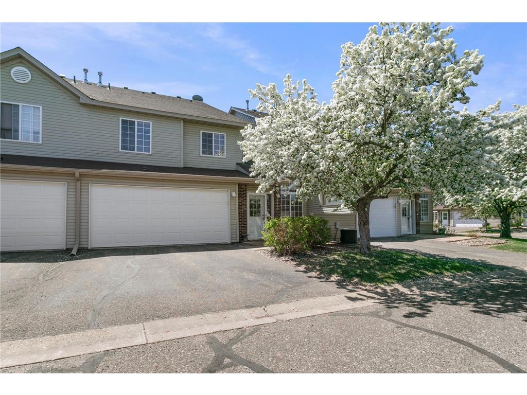 2433 Oakridge Circle Hudson WI 54016 6719776 image1