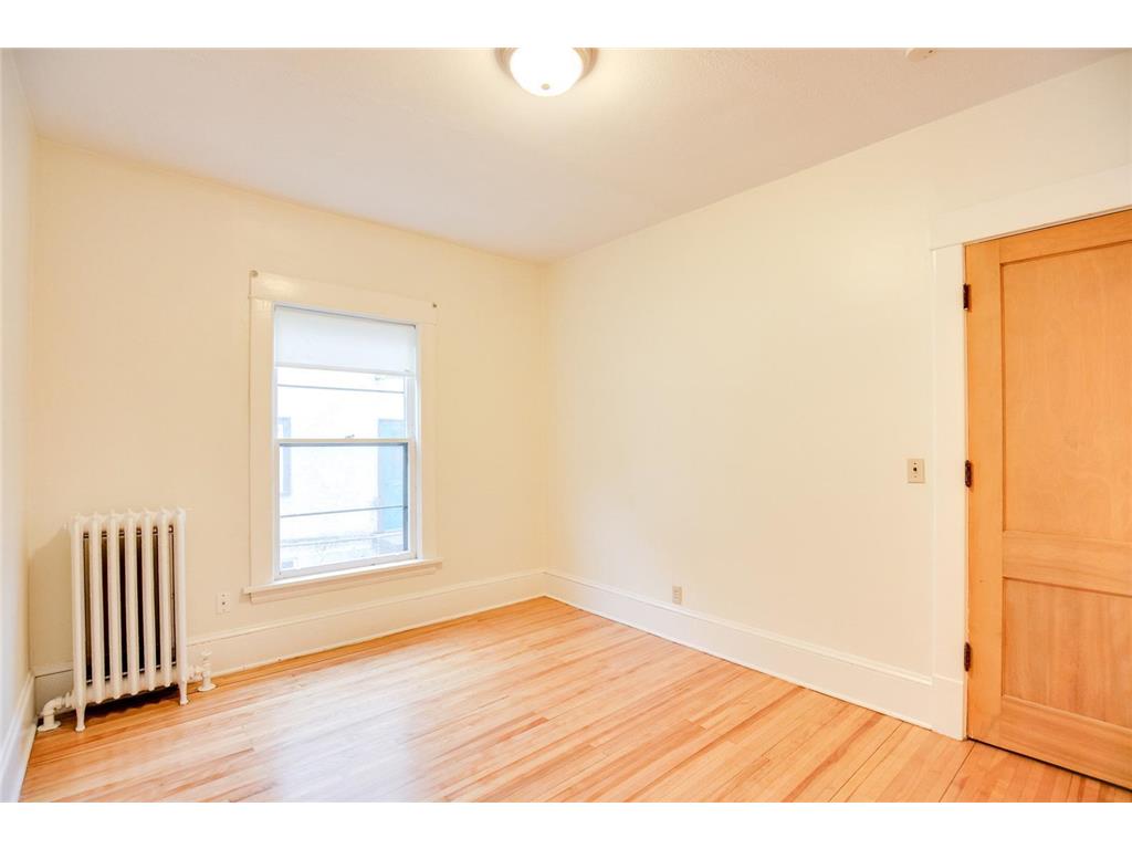 2433 W 22nd Street Minneapolis MN 55405 7057969 image18