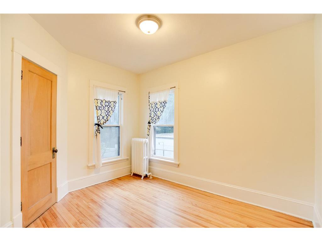 2433 W 22nd Street Minneapolis MN 55405 7057969 image19