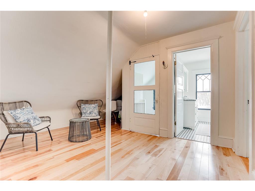 2433 W 22nd Street Minneapolis MN 55405 7057969 image26