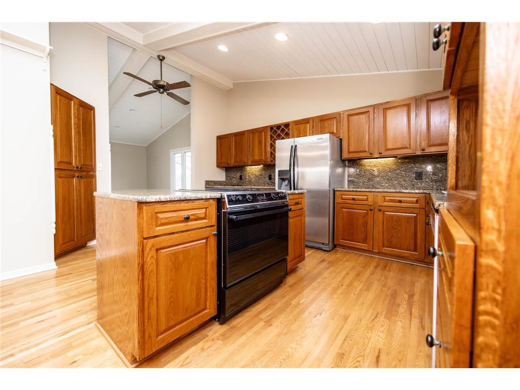 24331 County Highway 6 Detroit Lakes MN 56501 - Munson 7047661 image12