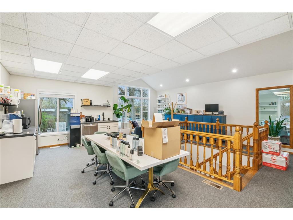 2434 Commerce Boulevard Mound MN 55364 - Lake Minnetonka 7064657 image5