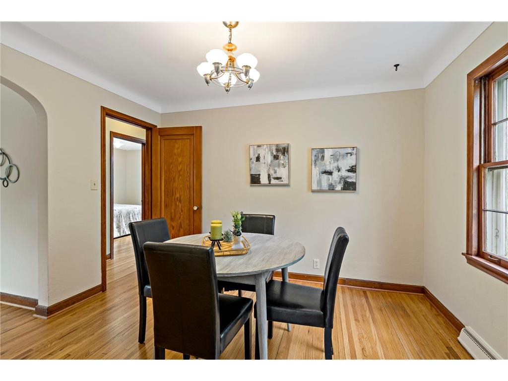 2435 Victoria Street N Roseville MN 55113 7029291 image10