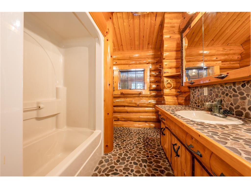 24359 North Road Bovey MN 55709 7021065 image25