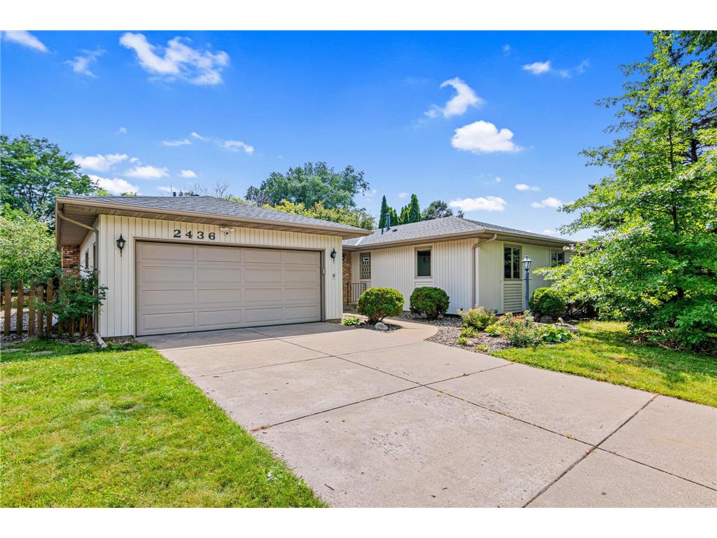 2436 Standridge Avenue Maplewood MN 55109 7101235 image1