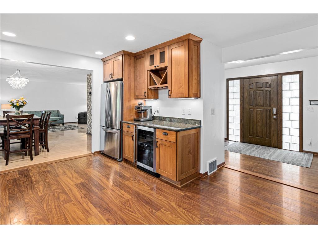 2436 Standridge Avenue Maplewood MN 55109 7101235 image4